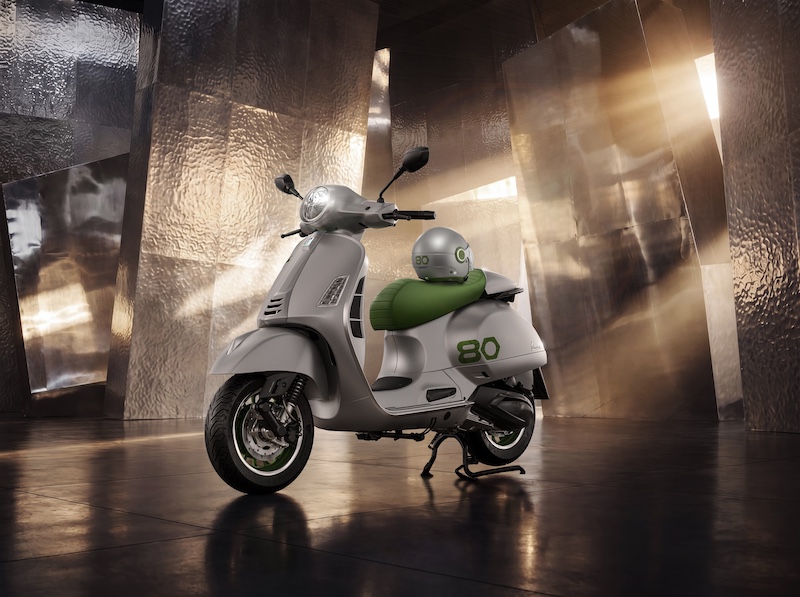 01 Vespa Edizione Ottantesimo