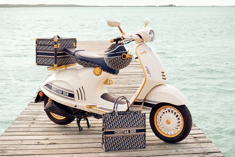 vespa 946 christian dior 2